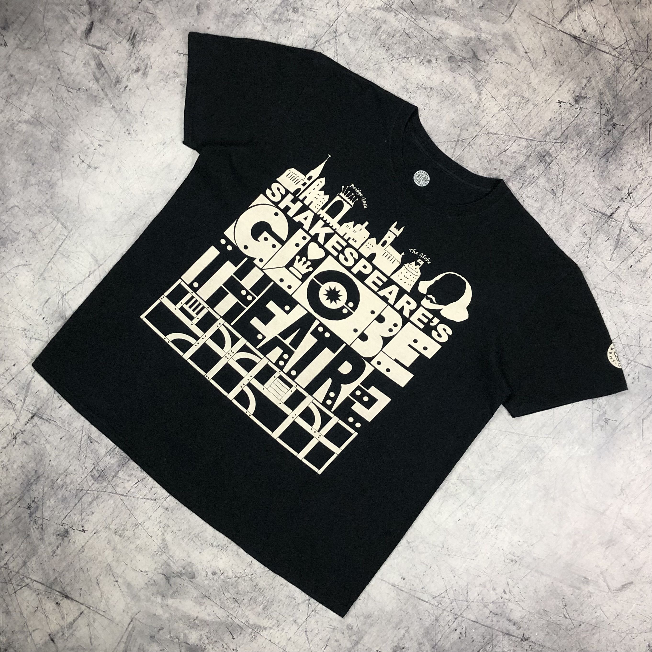 Globe SK8 Globe Shakespeare’s Theatre Tee Size US XL / EU 56 / 4 - 4 Thumbnail