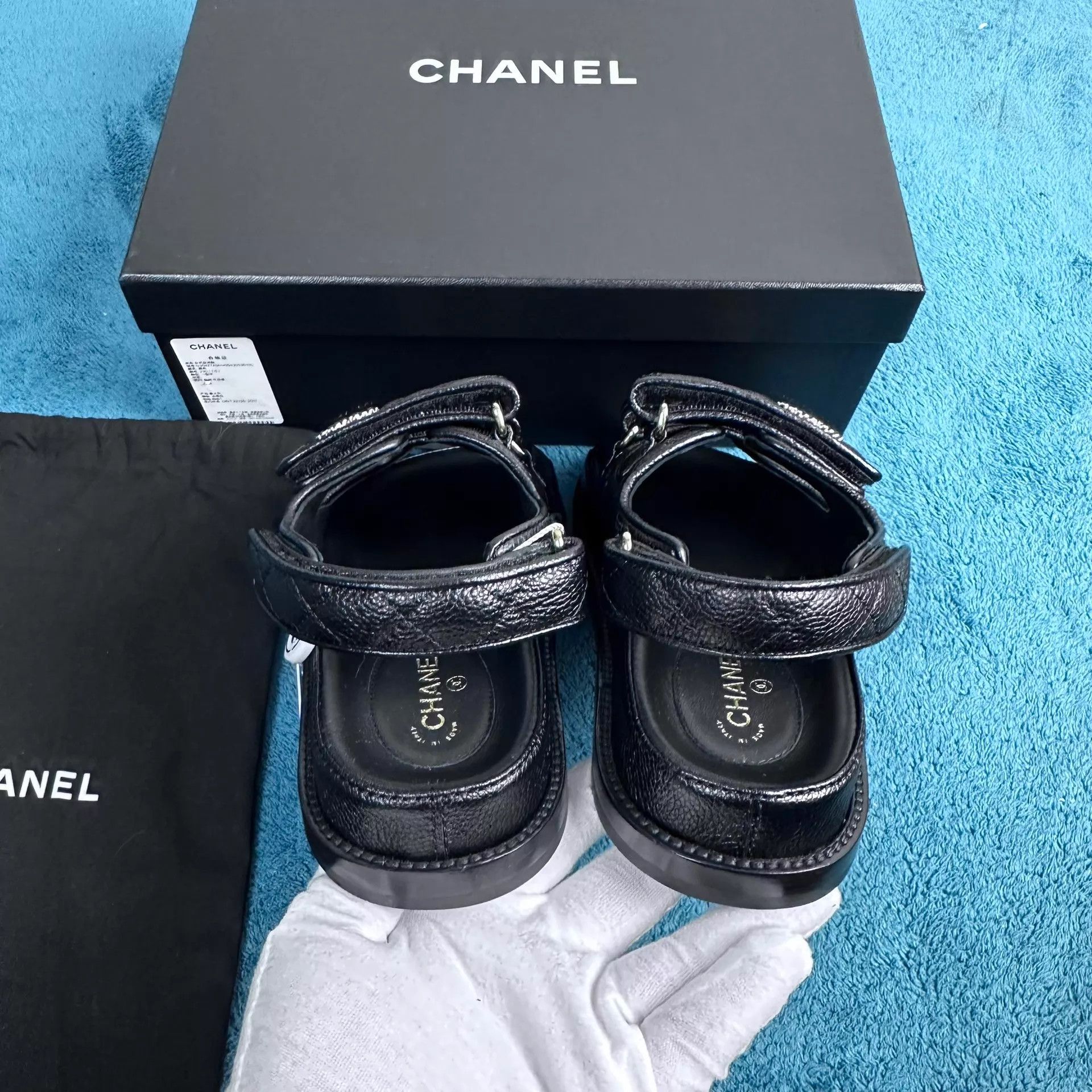 Chanel Chanel Black & Gold Flat Beach Sandals EUR36 New Size US 5.5 / IT 35.5 - 4 Thumbnail