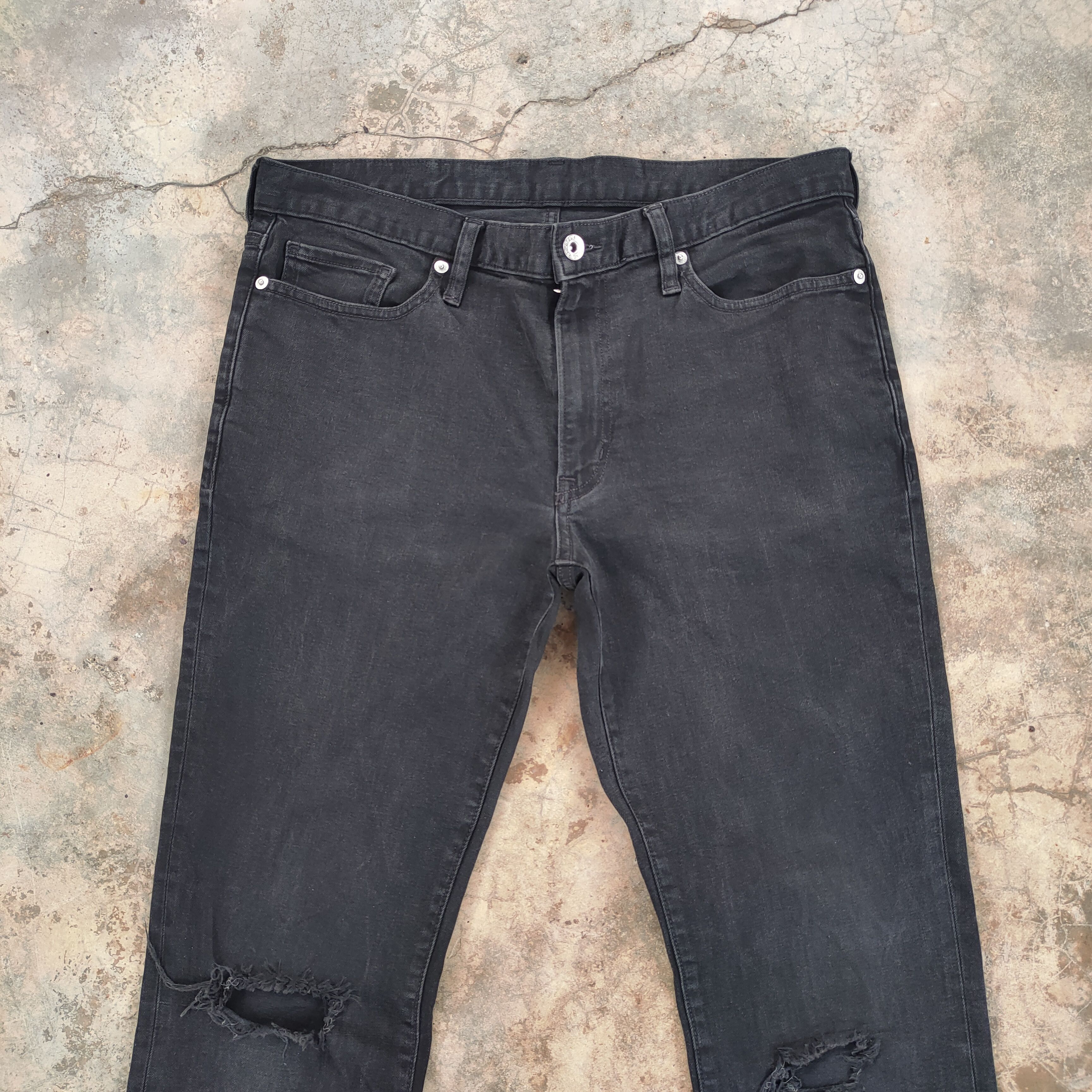 Japanese Brand VINTAGE JAPANESE SKINNY BLACK RIPPED DENIM PANTS Size US 34 / EU 50 - 3 Thumbnail