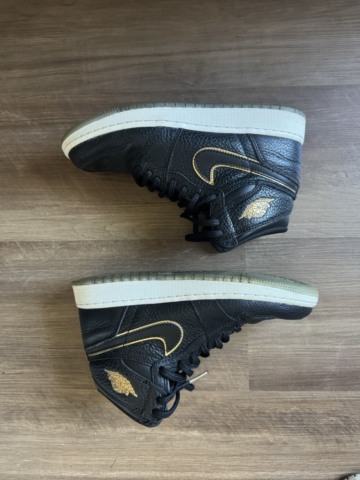 Jordan Brand × Nike Jordan 1 Retro High City of Flight GS Size US 5 / IT 35 - 1 Thumbnail