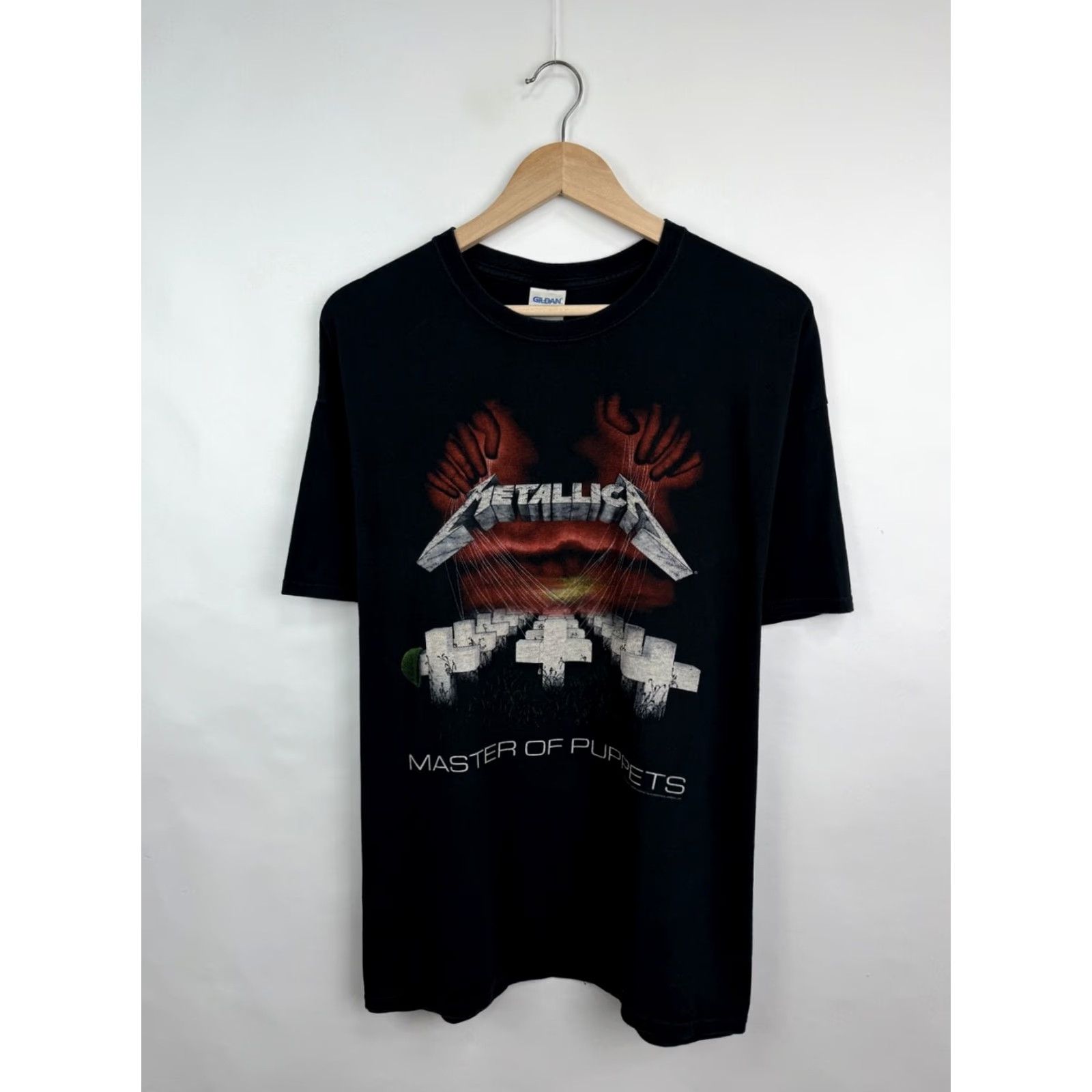 Gildan VINTAGE Metallica Master Of Puppets Rock Band T-Shirt XL Black Mens Shirt Size US XL / EU 56 / 4 - 3 Thumbnail