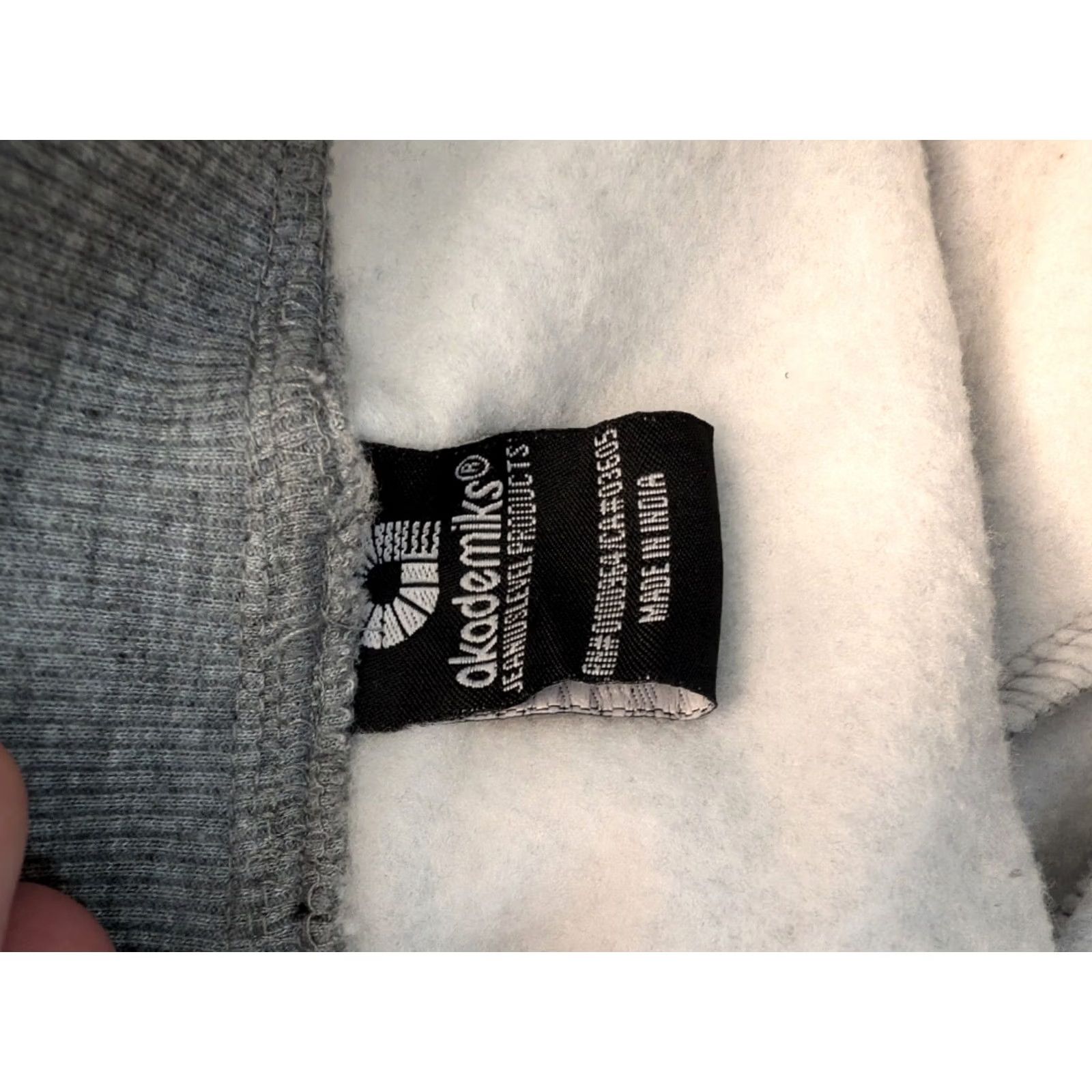 Akademiks VINTAGE? No — Mens Akademiks Jogger Shorts M Gray Nwt Size US 31 - 4 Thumbnail
