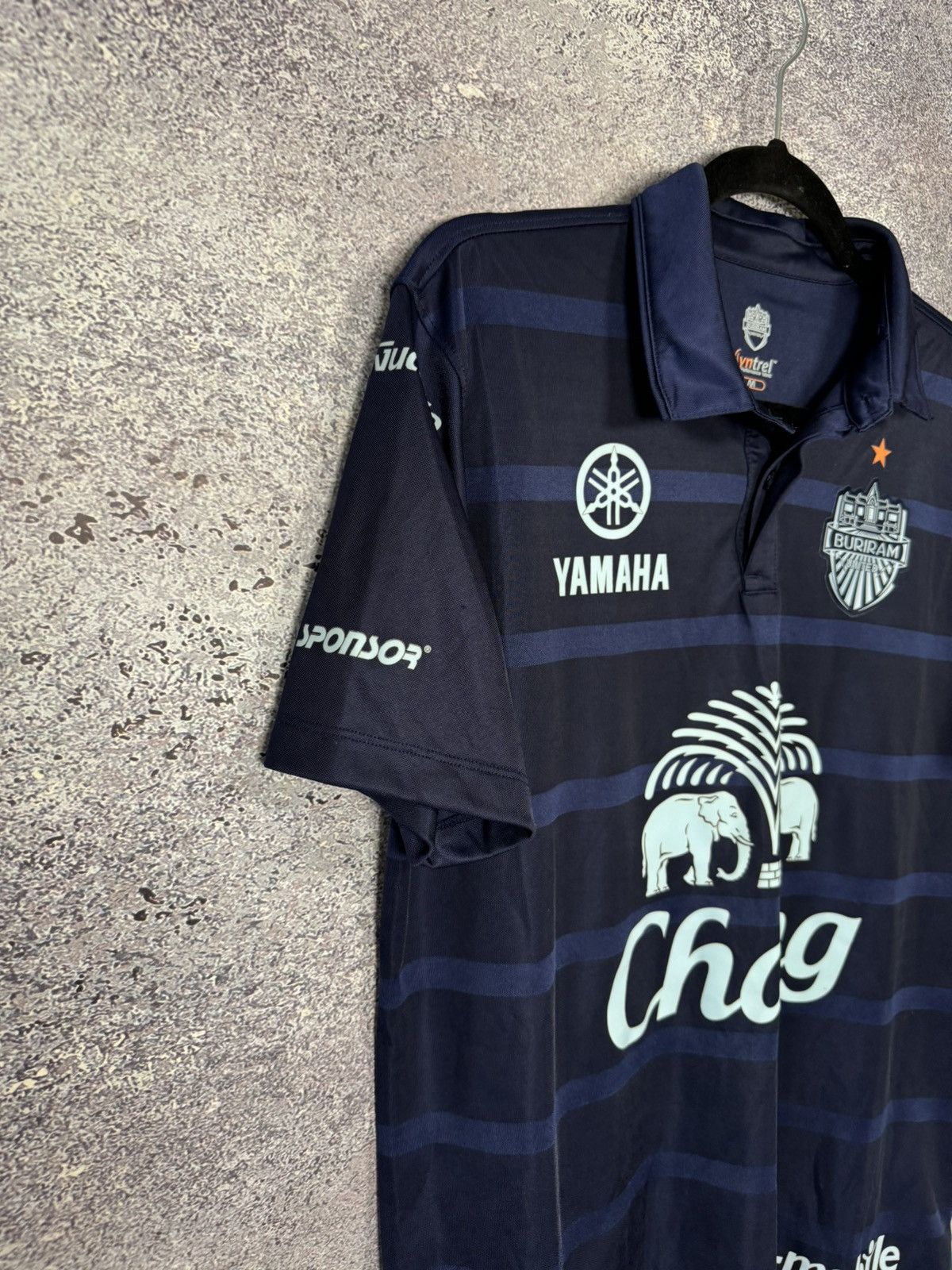 Vintage Buriram United 2017/18 Home Soccer Jersey Medium Size US M / EU 48-50 / 2 - 5 Thumbnail