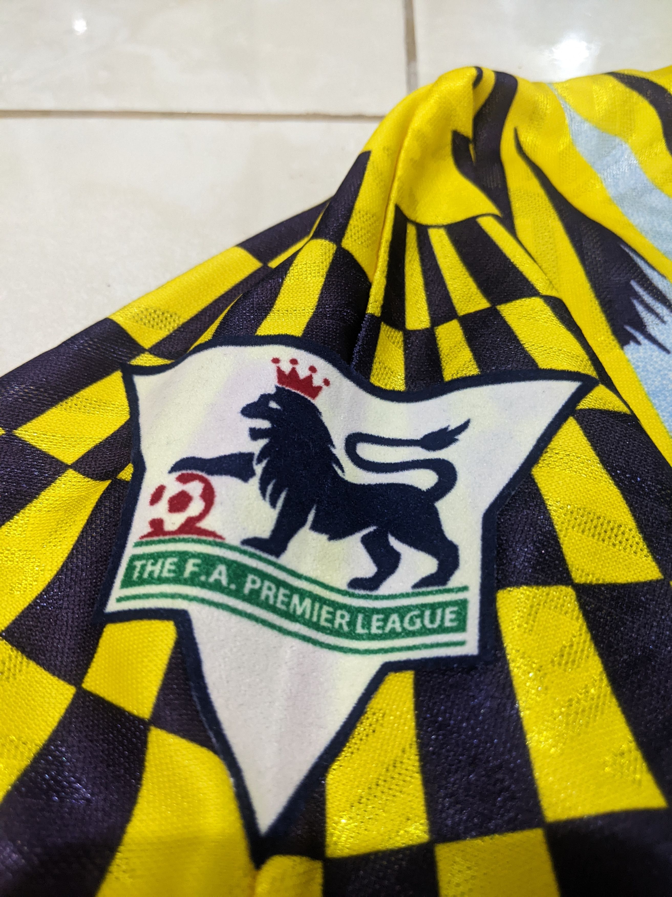 Umbro Jersey Tottenham Hotspur 1991 away klinsmann football shirt Size US L / EU 52-54 / 3 - 8 Thumbnail