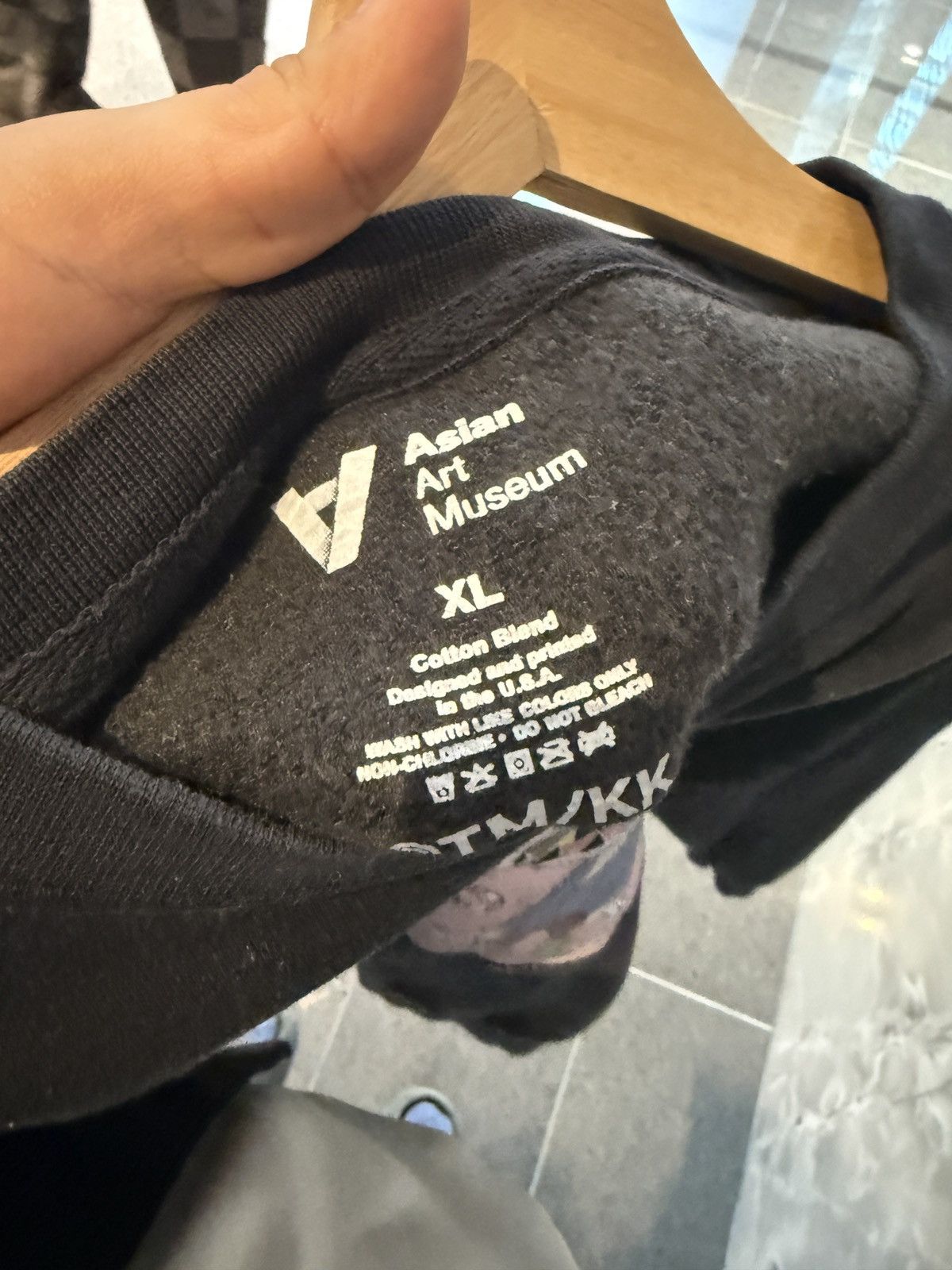 Takashi Murakami Vintage Takashi Murakami Asian Art Museum Crewneck Size US XL / EU 56 / 4 - 3 Thumbnail