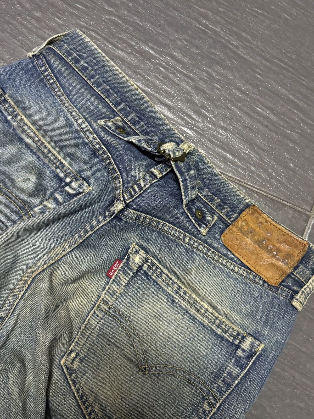 Levi's VINTAGE LEVIS 702 BIG E JEANS Size US 30 / EU 46 - 10 Thumbnail