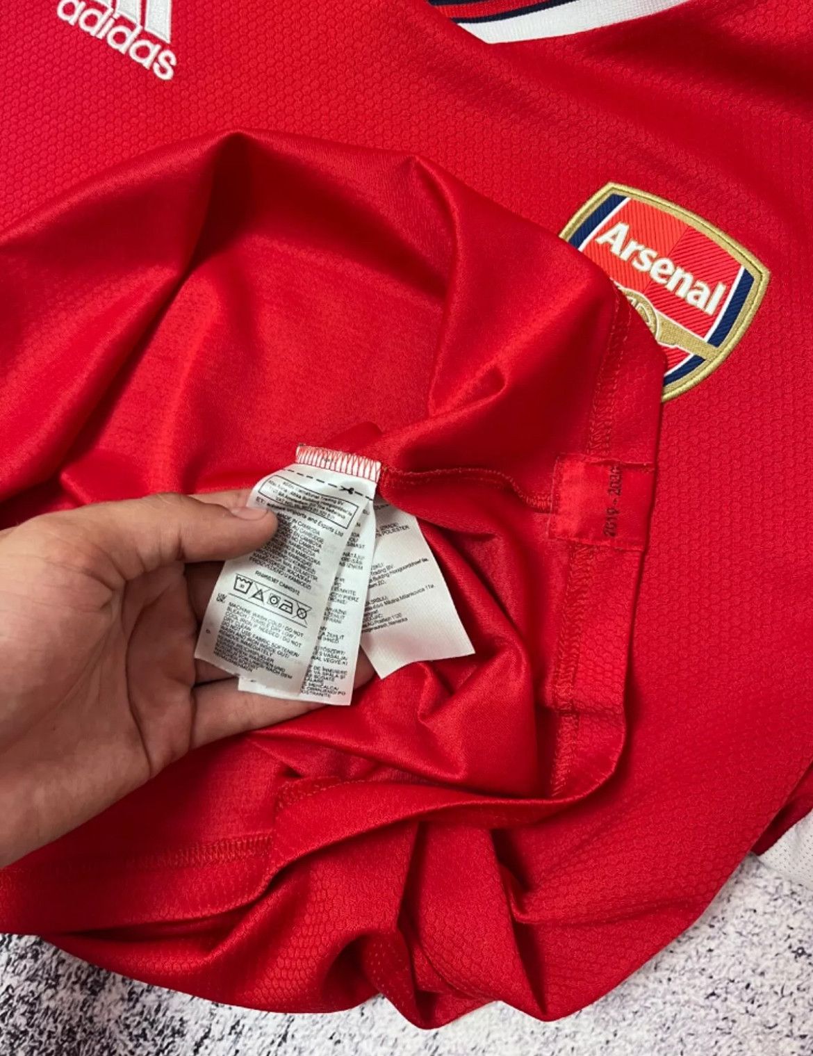 Adidas MENS SOCCER JERSEY ADIDAS ARSENAL SIZE L 2019/20 Y2K UEFA Size US L / EU 52-54 / 3 - 6 Thumbnail