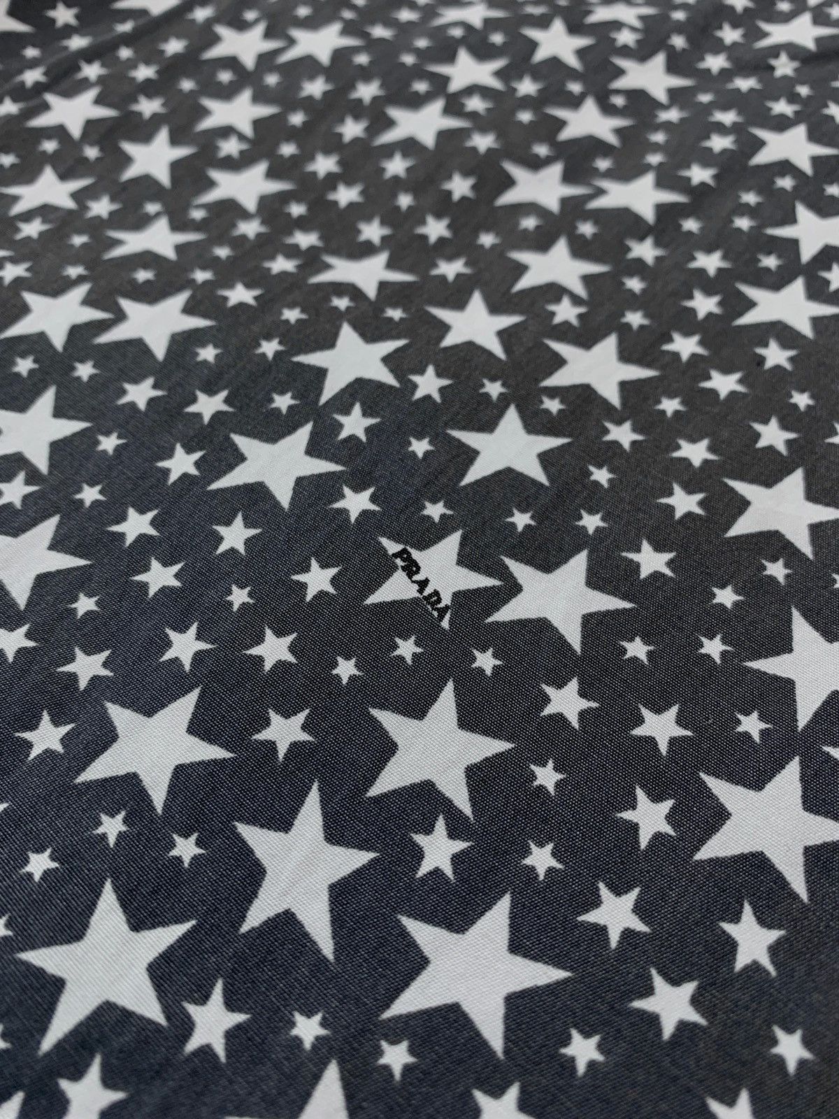 Prada FREE TAX! 2000s Stars Printed Shirt- Large Size US L / EU 52-54 / 3 - 7 Thumbnail