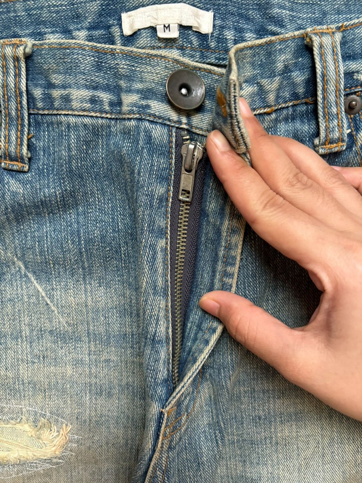 Japanese Brand Vintage Japanese Brand Bleach Rusty Mud Wash Rip Baggy Jean Size US 31 - 3 Thumbnail