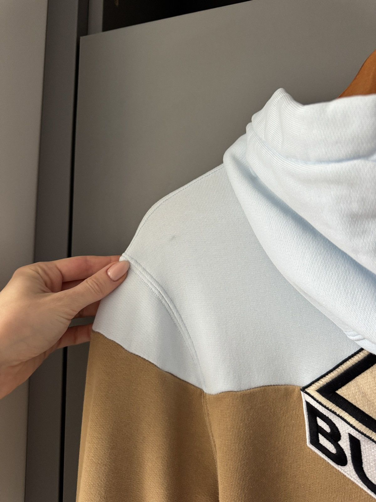 Burberry Burberry 23AW HoodiePatch Cotton Light Blue Brown Bicolor Size US XS / EU 42 / 0 - 12 Thumbnail