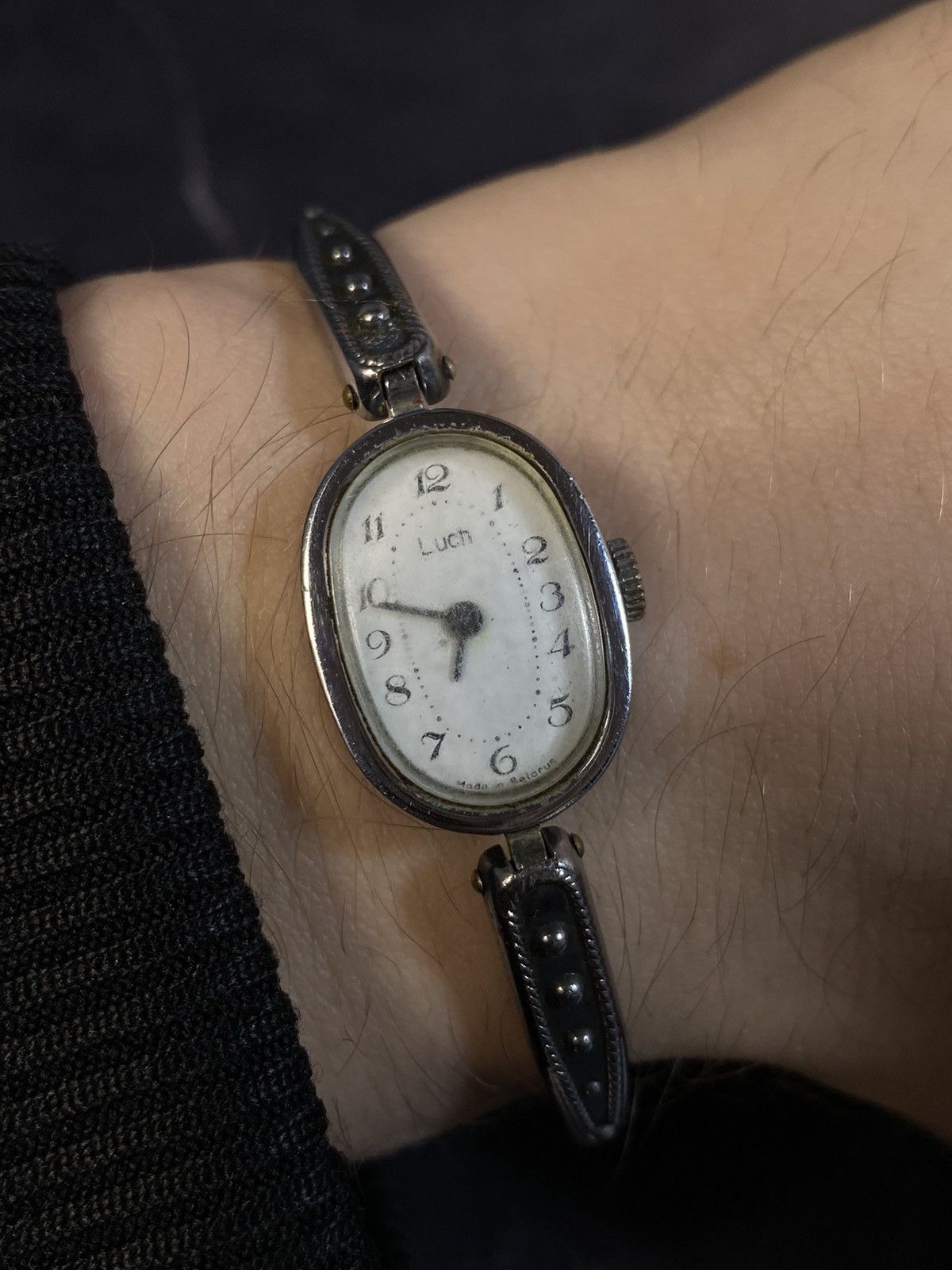 Jewelry Vintage Luch Silver Oval Watch - Retro Charm Size ONE SIZE - 2 Thumbnail
