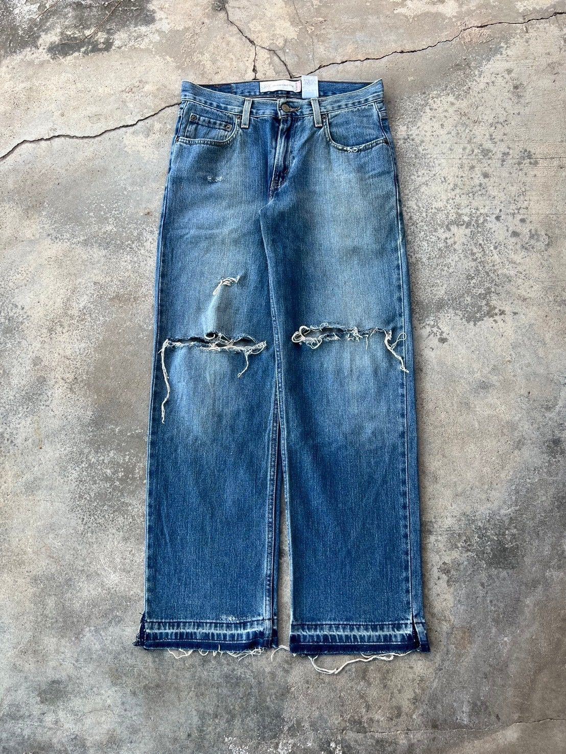 Levi's VINTAGE 2000s LEVI'S 550 DISTRESSED JEANS Size US 31 - 2 Thumbnail