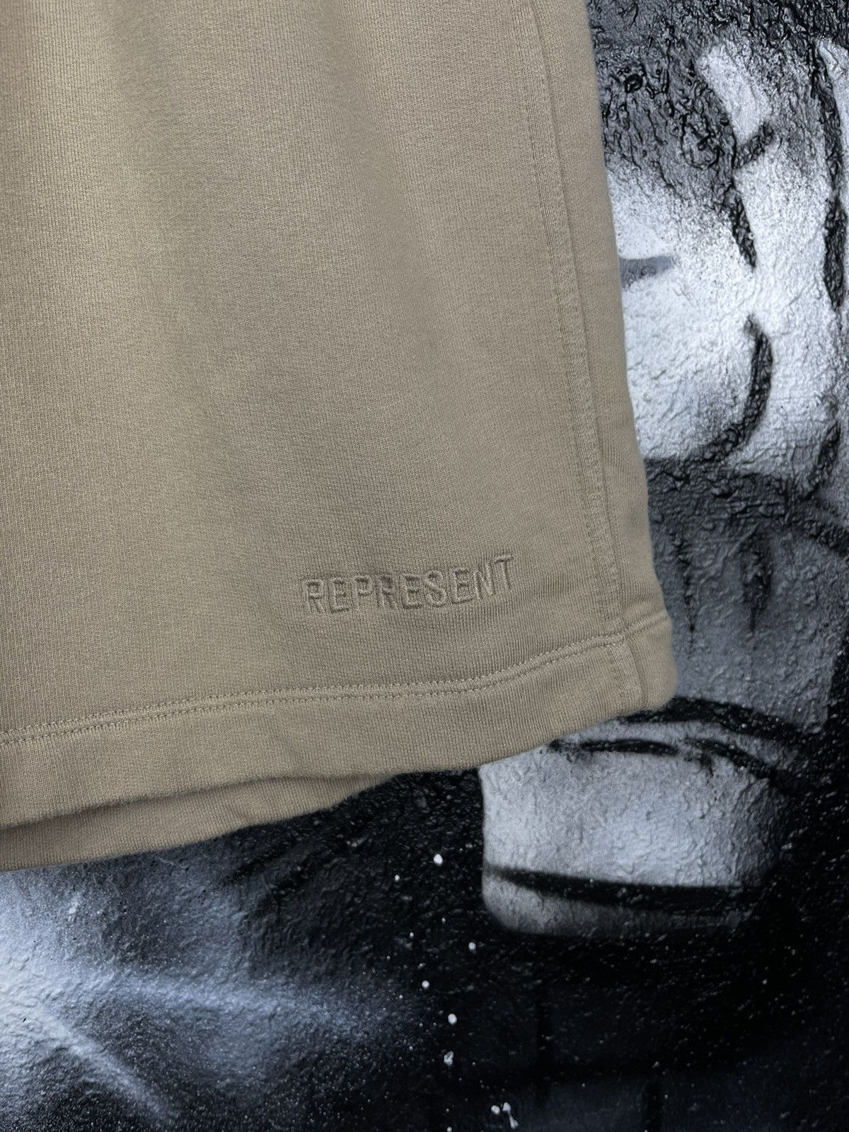 Represent Clo. Represent Blanks Cotton Shorts Men’s Size L Size US 34 / EU 50 - 4 Thumbnail