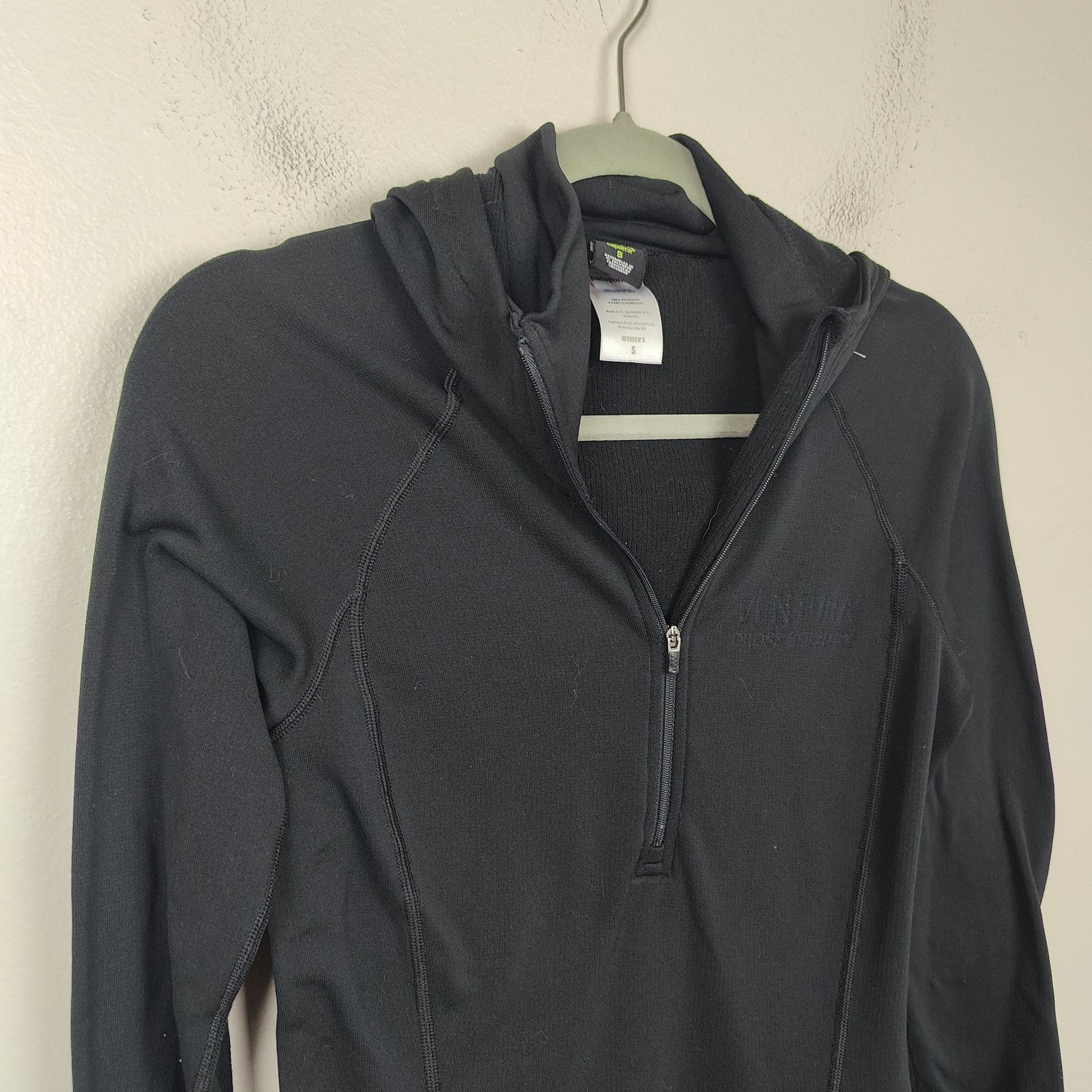 Patagonia Patagonia Capilene 4 Hoody Womens Small black Waffle Size S / US 4 / IT 40 - 2 Thumbnail