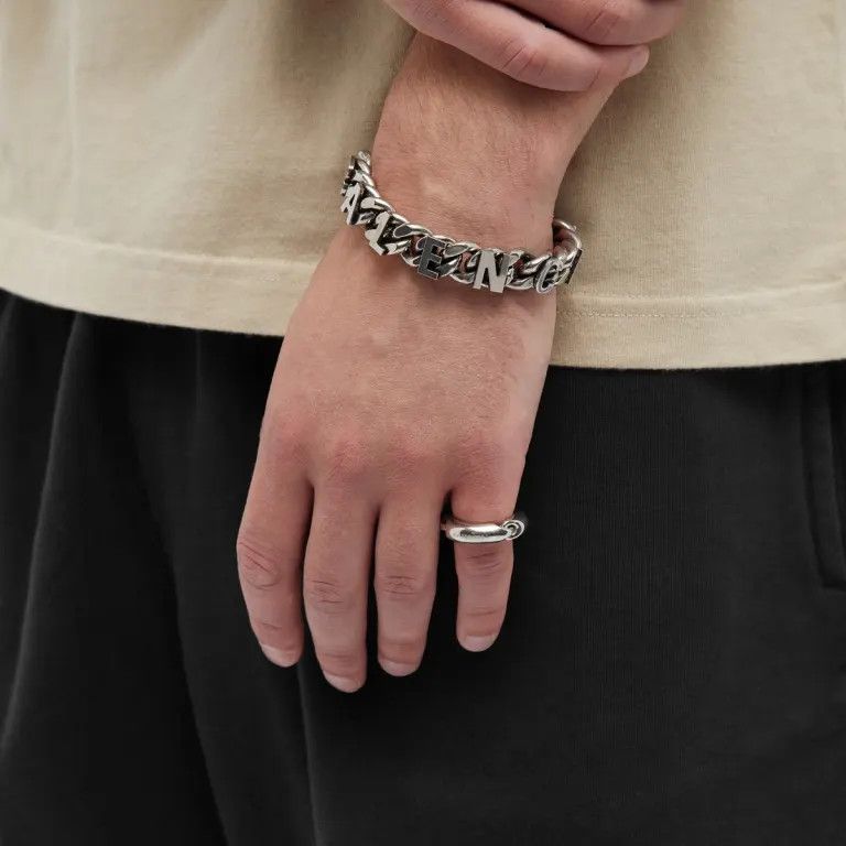 Balenciaga o1srvl11e0825 Size: OS / Chain Logo Bracelet in Silver Size ONE SIZE - 4 Thumbnail