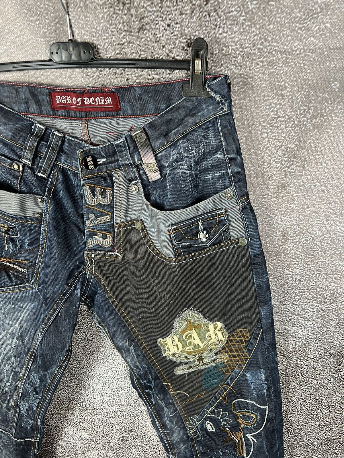 Japanese Brand Bar Magic of Denim Distressed multipocket men’s denim pants Size US 31 - 5 Thumbnail