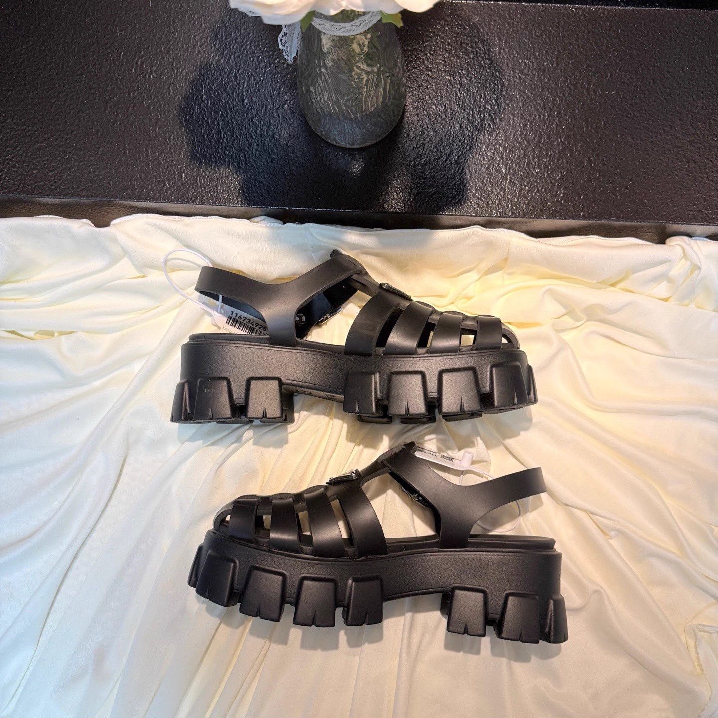 Prada Prada Monolith Ankle Strap Sandal 38 New nh5728 Size US 7.5 / IT 37.5 - 5 Thumbnail