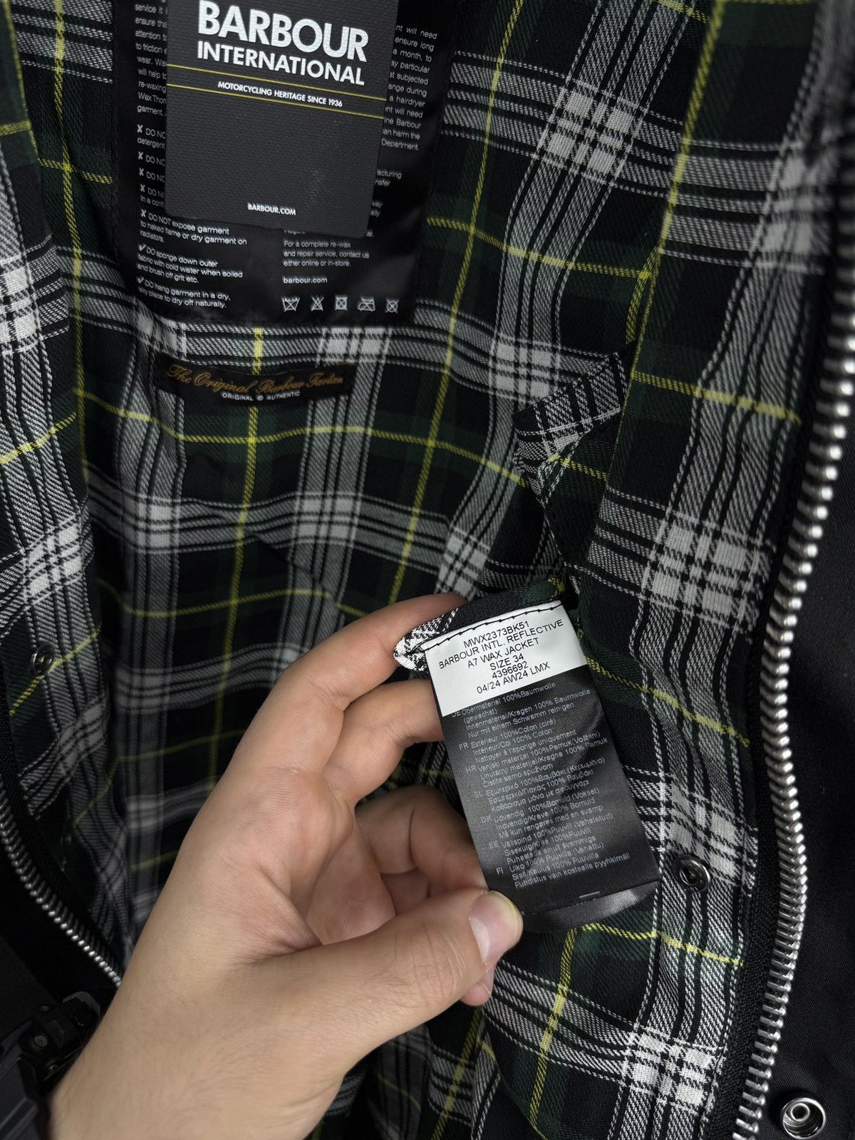 Barbour 🏴󠁧󠁢󠁥󠁮󠁧󠁿❗️NEW Barbour International A7 Wax Jacket Reflective Retro Size US M / EU 48-50 / 2 - 16 Thumbnail
