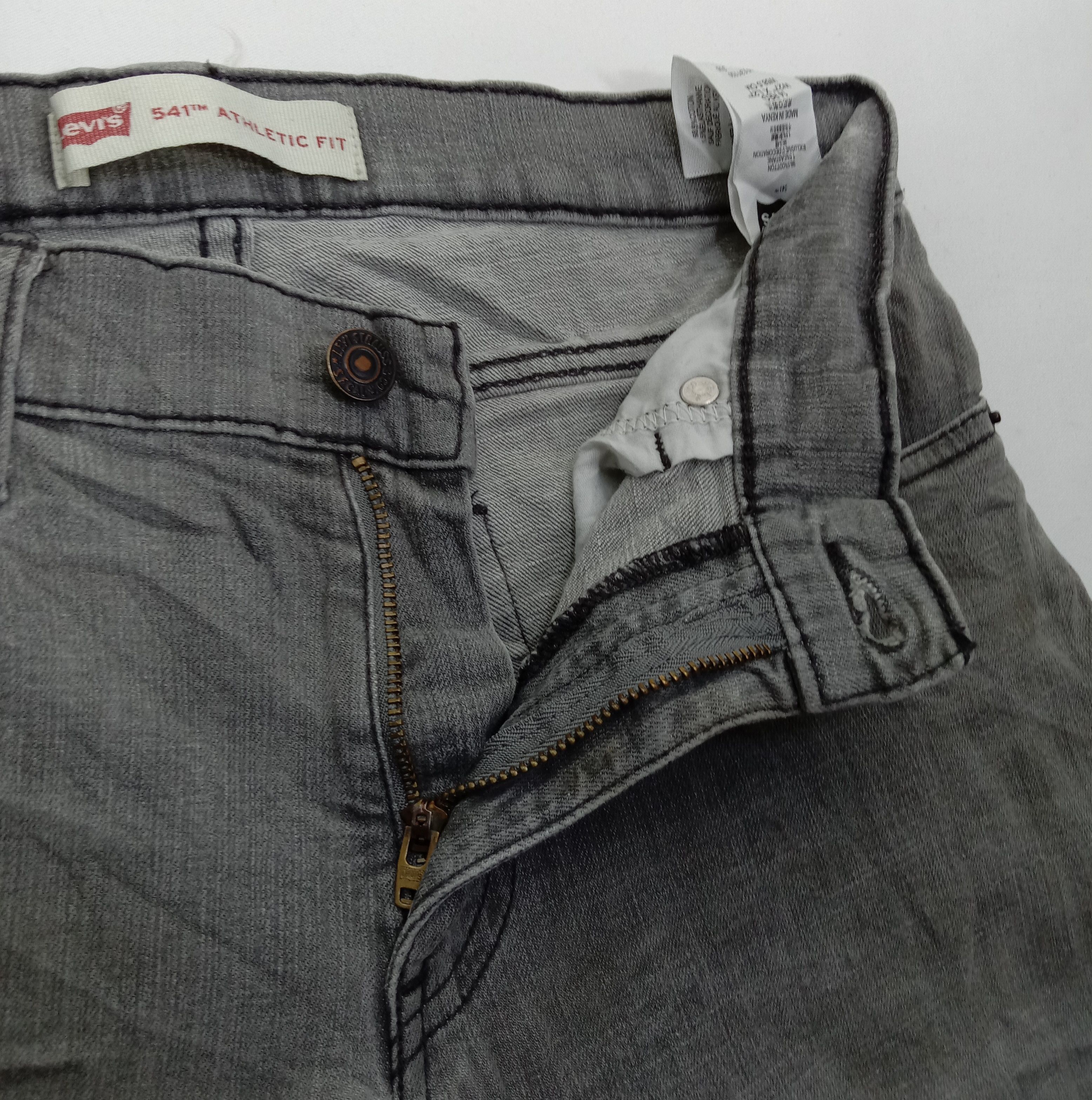 Levi's Vintage Levi's 541 Jeans Athletic Fit Denim Size 27" / US 4 / IT 40 - 9 Thumbnail