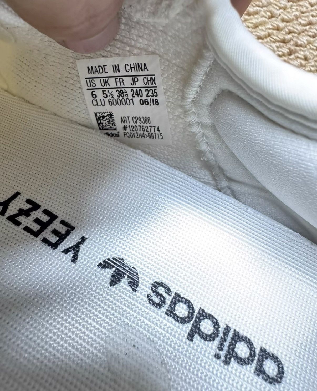 Adidas Adidas Yeezy 350, Cream White K37 Size US 8.5 / IT 38.5 - 2 Thumbnail