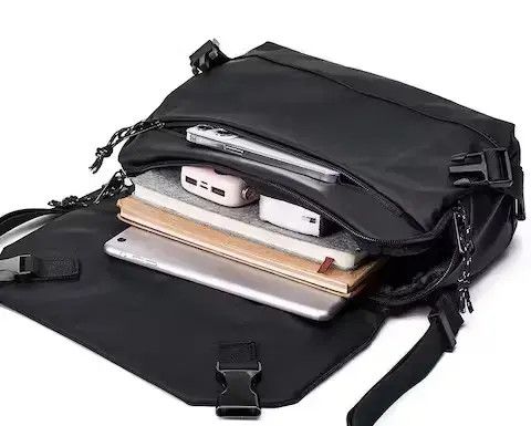 Japanese Brand Fashion grunge crossbody shoulder bag messenger bag Size ONE SIZE - 4 Thumbnail