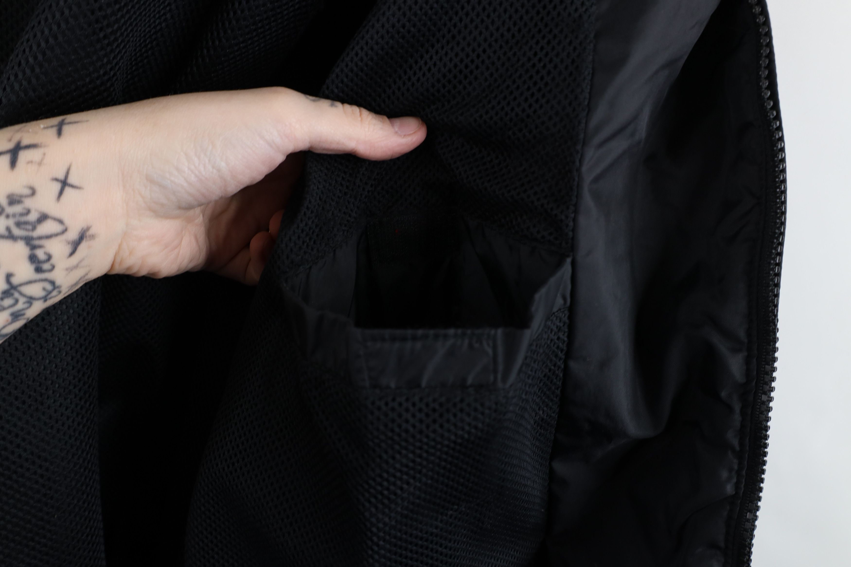 Vintage Vintage 90s Streetwear Full Zip Windbreaker Jacket Black Size US XL / EU 56 / 4 - 11 Thumbnail