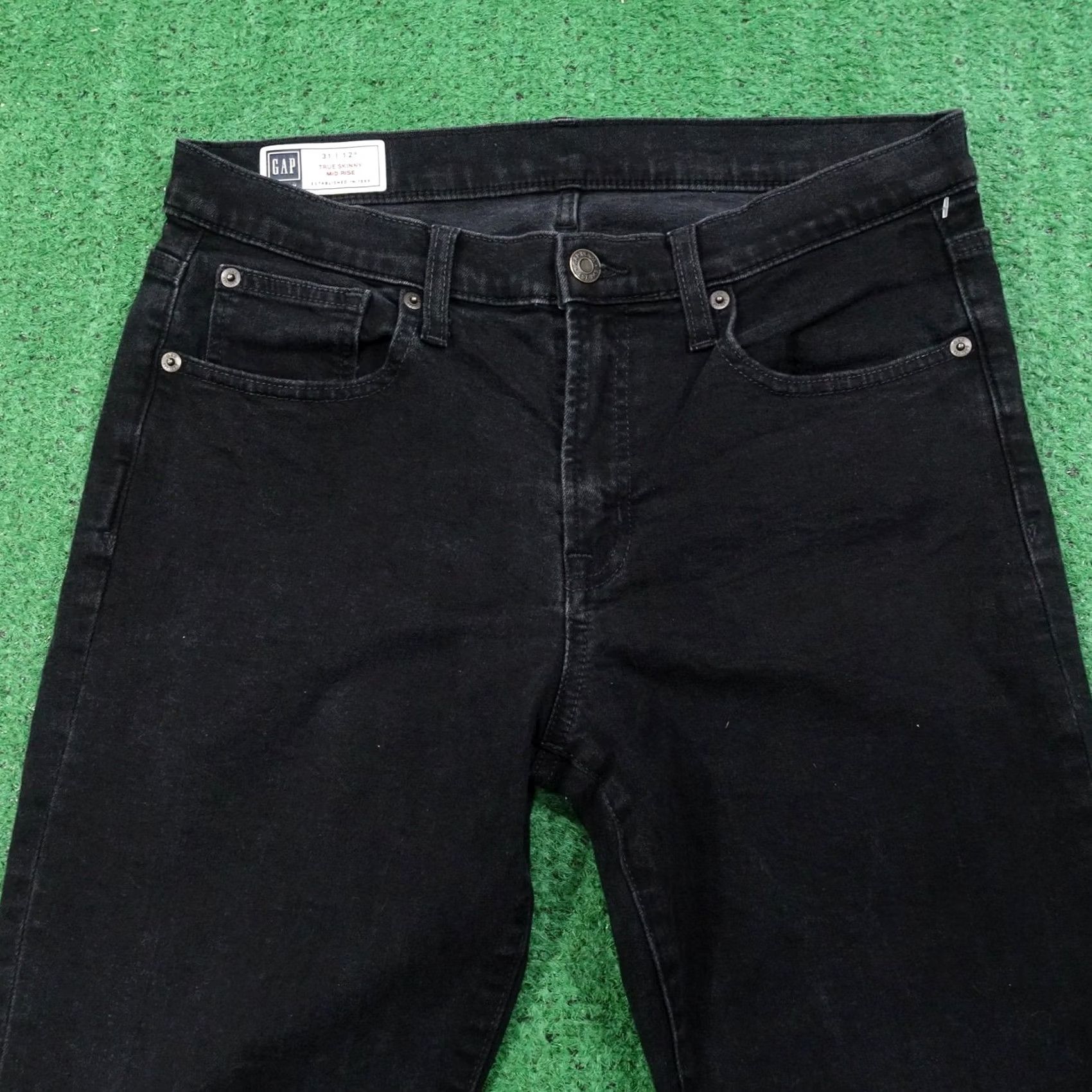 Gap GAP Jeans Womens 12 Regular Black True Skinny Mid Rise Stretch Denim 5 Pocket Slim Rise 31 Inseam 27.5 Inseam Size 34" / US 12 / IT 48 - 2 Thumbnail