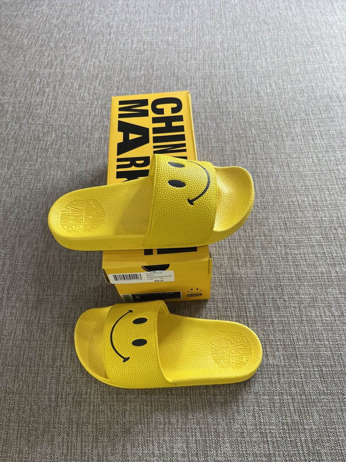 Market Chinatown Market Bball Smiley Slide Size US 5 / EU 37 - 3 Thumbnail