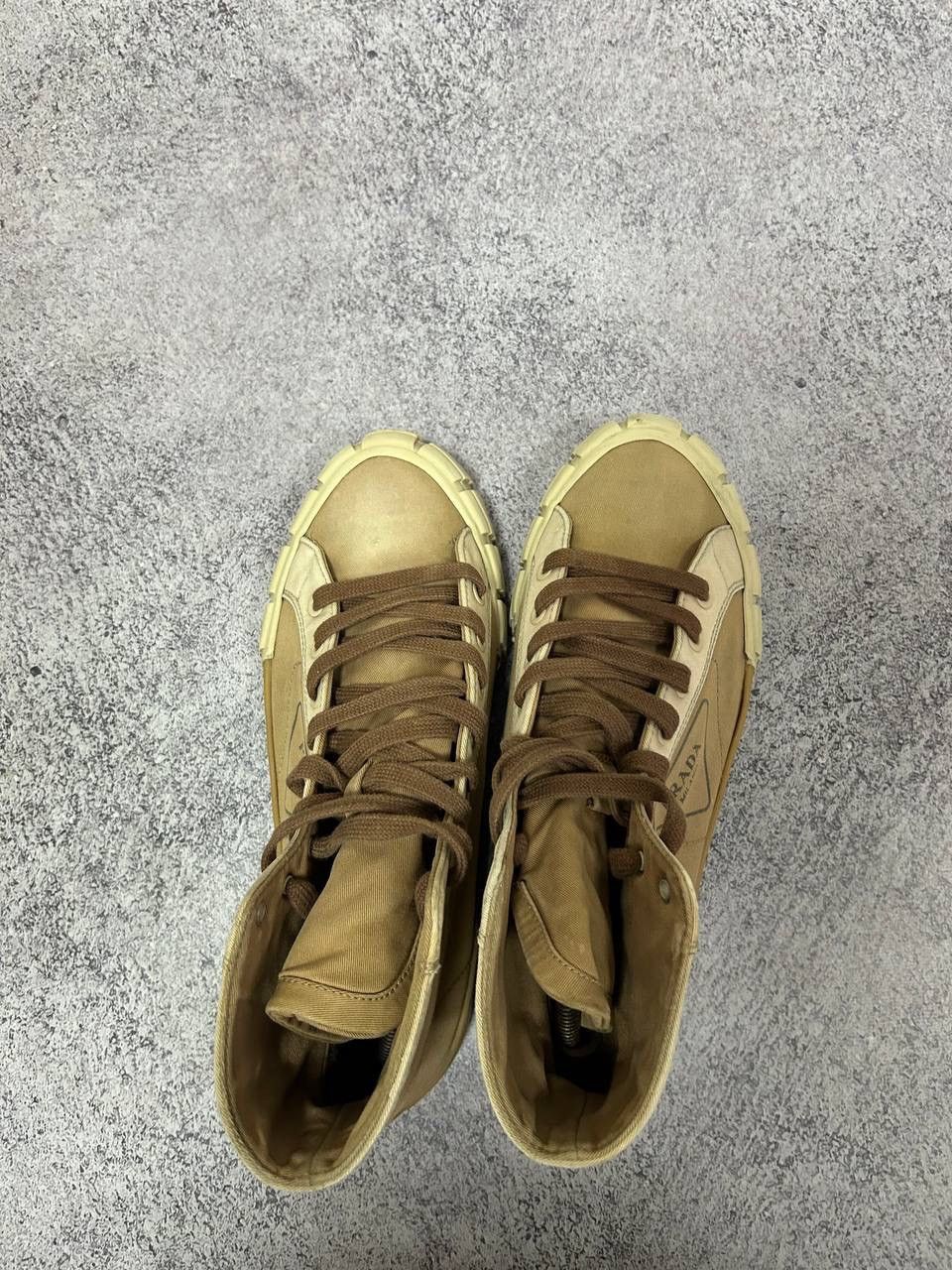 Prada Prada Casetta Wheel High Top Sneaker Shoes 2tg158 luxury y2k Size US 9 / EU 42 - 16 Thumbnail