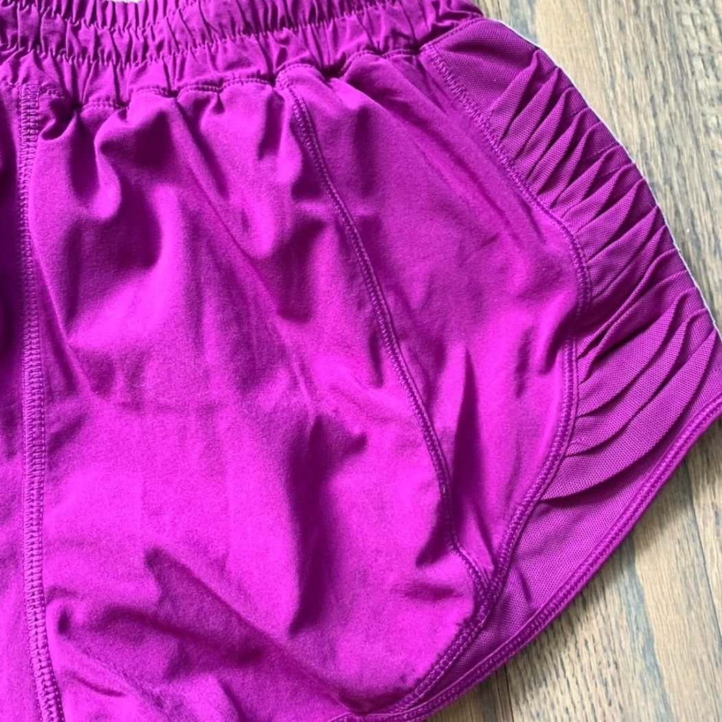 Lululemon Lululemon Purple Shorts 6 Women Regular Athletic Purple 6 Womens Size 28" / US 6 / IT 42 - 7 Thumbnail