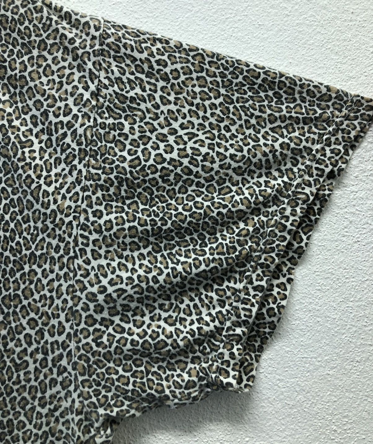 Hanes Hanes Comfort Soft Supreme Leopard Pattern T-Shirt Size US L / EU 52-54 / 3 - 6 Thumbnail