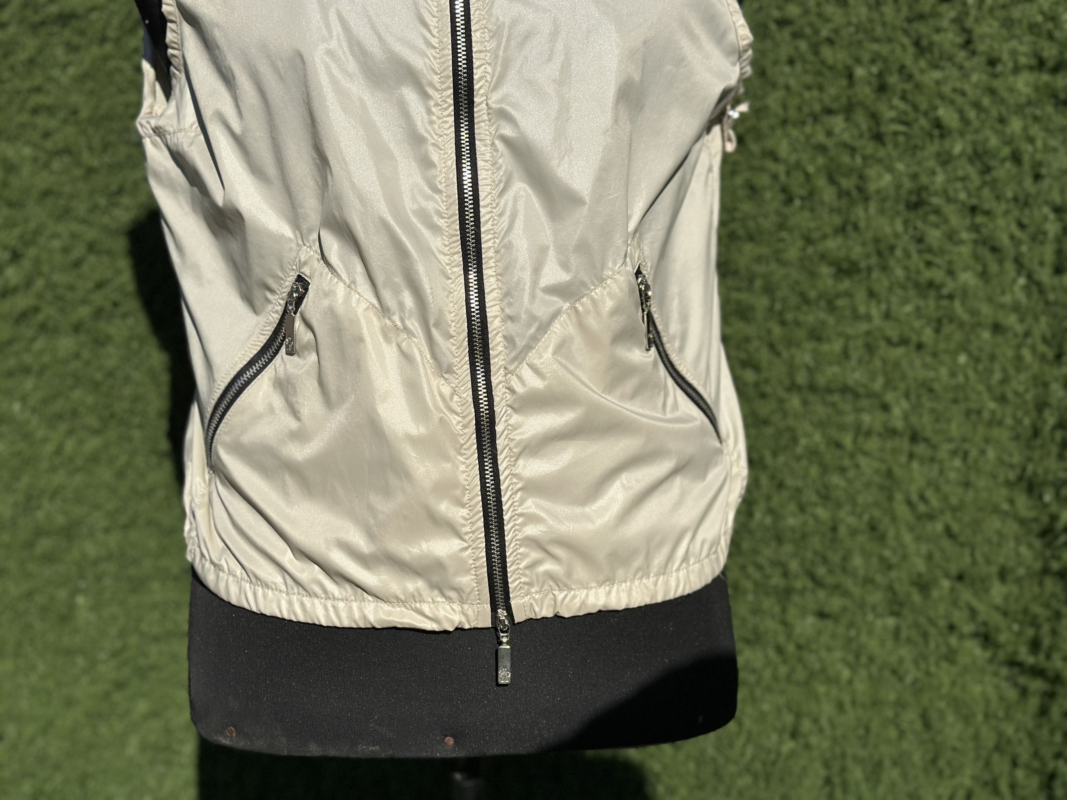 Moncler Moncler Lightweight Nylon Vest Beige Technical Gilet Size 4 Size S / US 4 / IT 40 - 10 Thumbnail