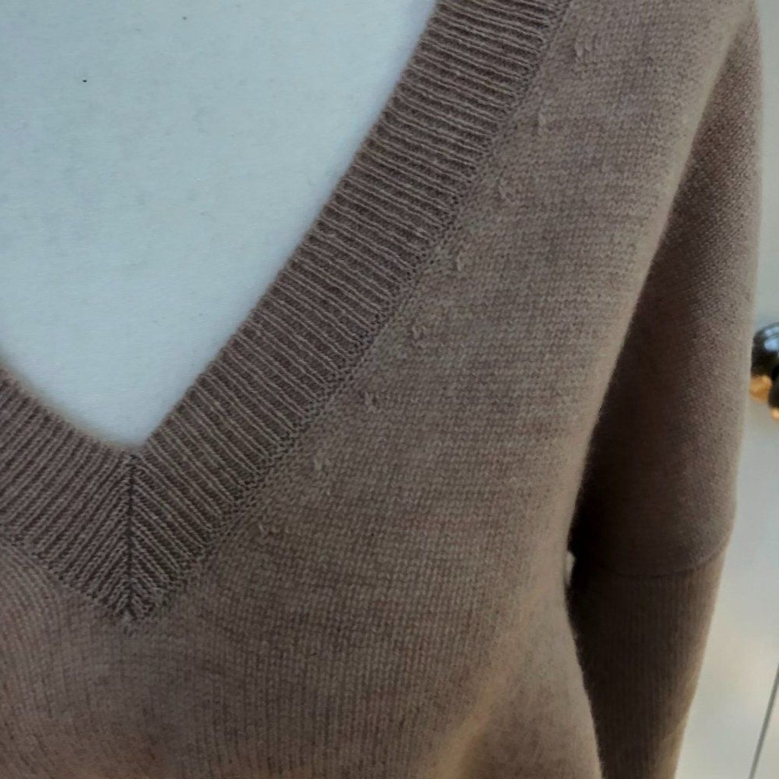 360Cashmere 360 Cashmere Adobe Pink V-neck Cashmere Sweater Size M / US 6-8 / IT 42-44 - 6 Thumbnail