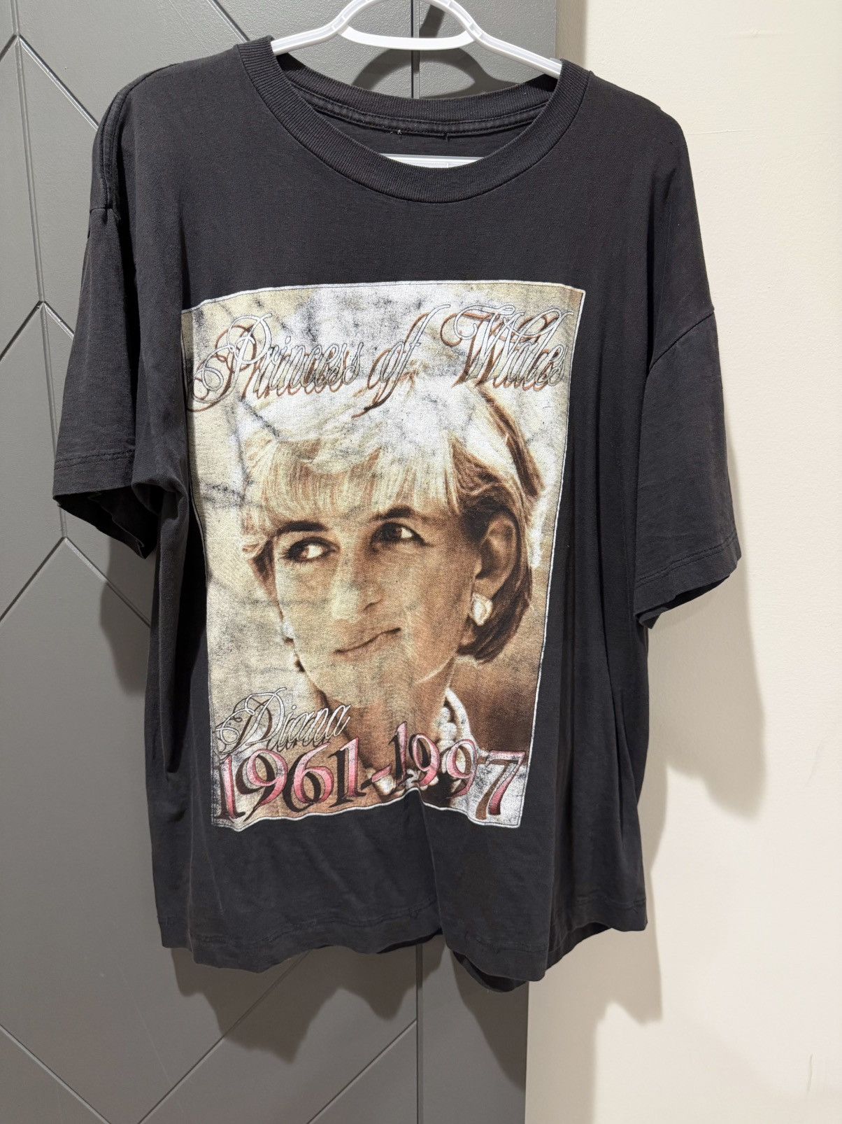 Vintage Vintage 90’s Princess Diana Rap Tee Size US XL / EU 56 / 4 - 1 Thumbnail
