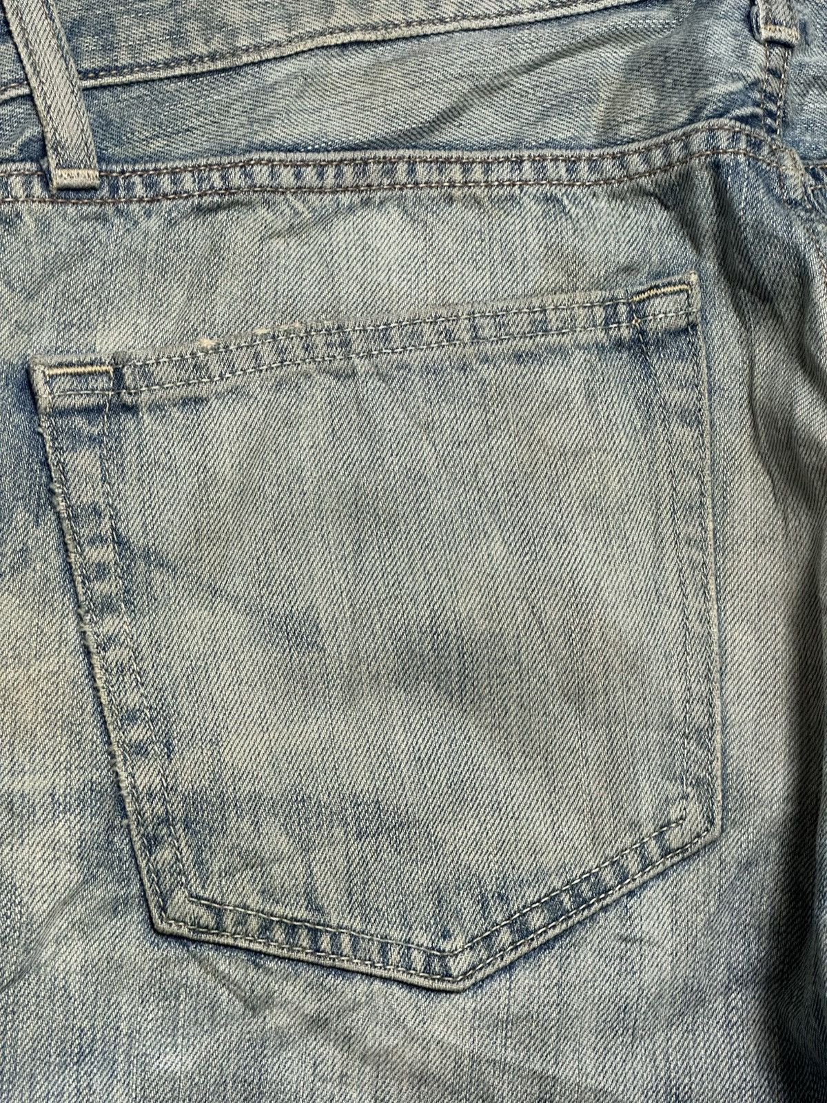 Uniqlo Uniqlo UJ Straight Leg Japan Jean Distressed & Mudwash Faded Size US 33 - 8 Thumbnail