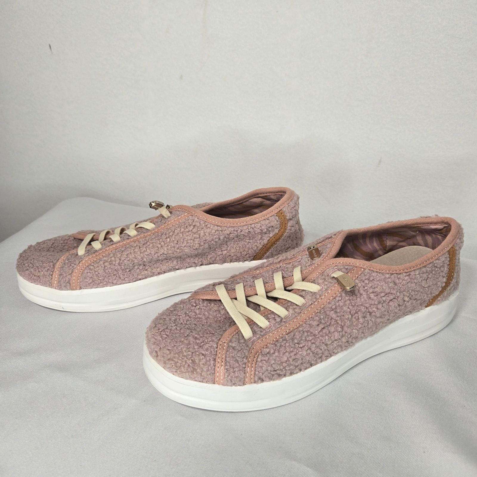 Other Hey Dude Women's Sherpa Karina Sneakers. Size 8 Size US 8 / IT 38 - 4 Thumbnail