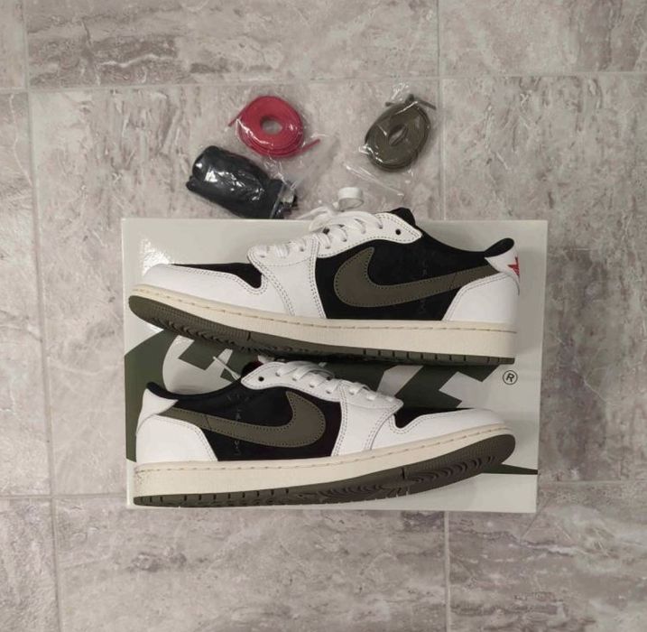 travis scott low top