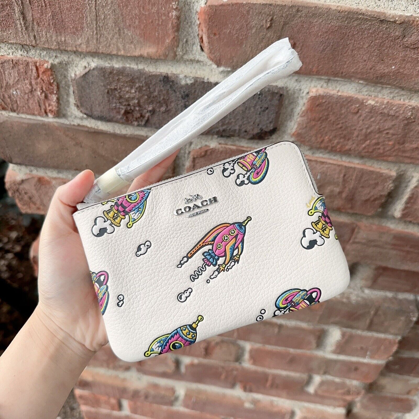Coach NEW Coach Corner Zip Wristlet Cosmic Rocket CW864 Chalk Size ONE SIZE - 1 Thumbnail