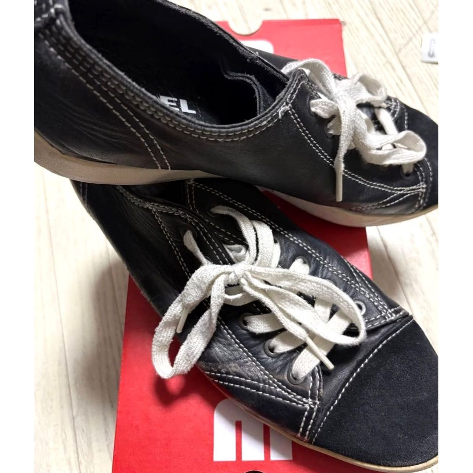 Diesel VINTAGE Diesel Men 10.0US Black Leather Sneakers Luxury Casual Stylish Durable 90s 00s Size US 10 / EU 43 - 2 Thumbnail