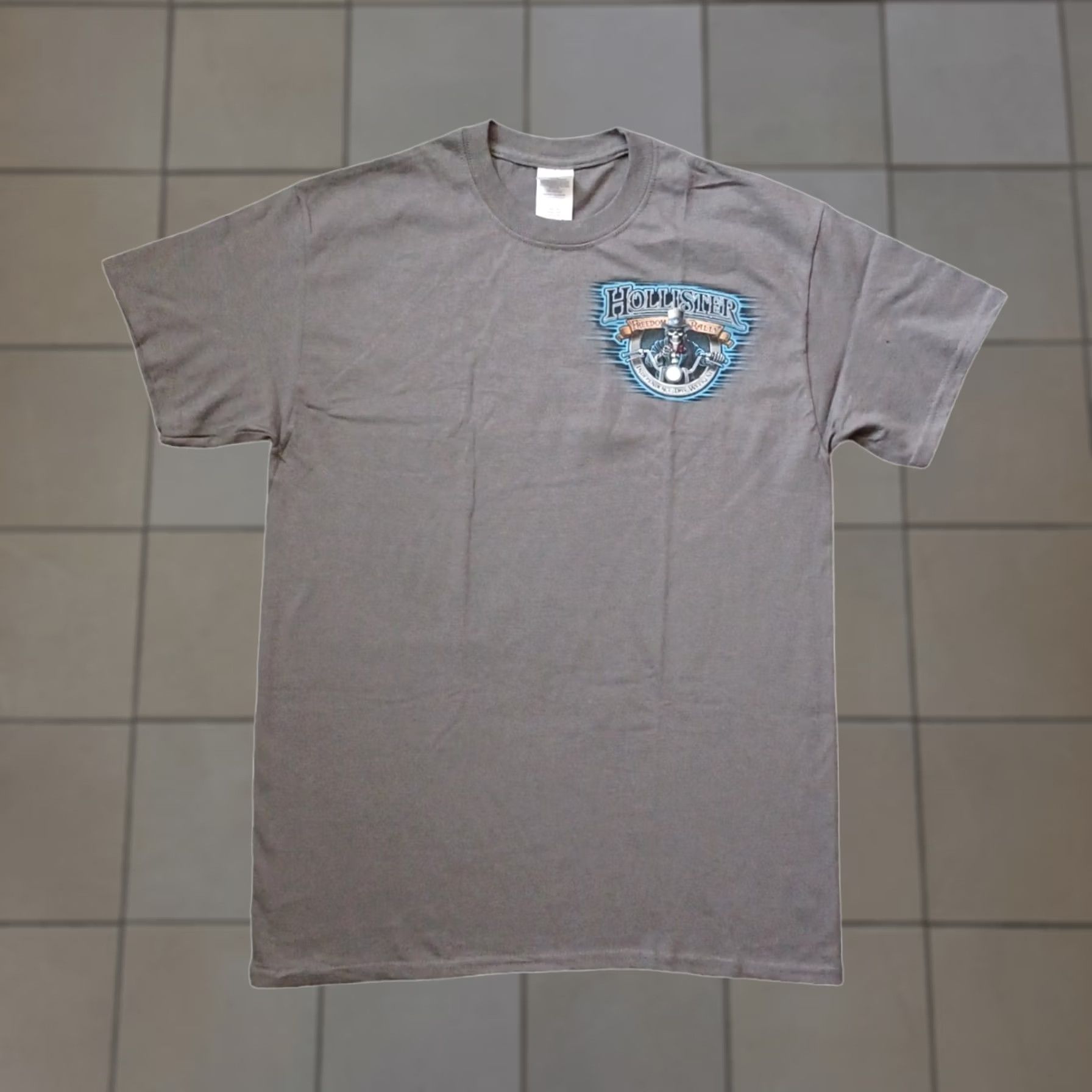 Fruit Of The Loom Hollister Independence Rally Shirt Mens M Gray Bike Engine Logo 2015 Deadstock Shirt Mens M Gray Bike Engine Logo 2015 Deadstock Size US M / EU 48-50 / 2 - 1 Thumbnail