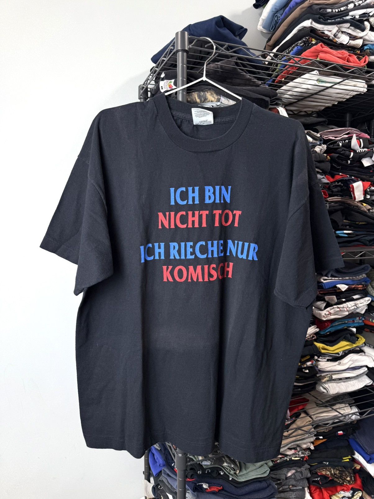 Other Vintage I'm Not Dead I Just Smell Weird T Shirt Size US XL / EU 56 / 4 - 1 Thumbnail