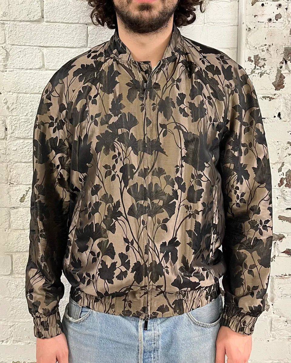 Emporio Armani AW2023 Emporio Armani Floral Print Black & Beige Bomber Jacket Size US M / EU 48-50 / 2 - 2 Thumbnail