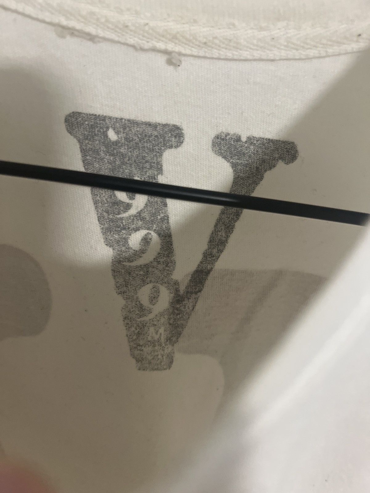 Vlone Juice Wrld VLONE tee Legends never die Size US M / EU 48-50 / 2 - 2 Thumbnail