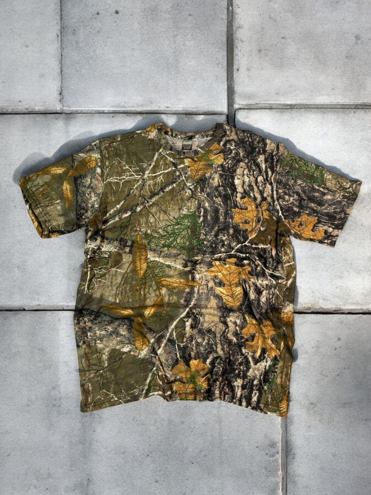 Japanese Brand × Realtree Vintage Realtree tee mossy oaks y2k camo swag drip skater Size US XL / EU 56 / 4 - 1 Thumbnail