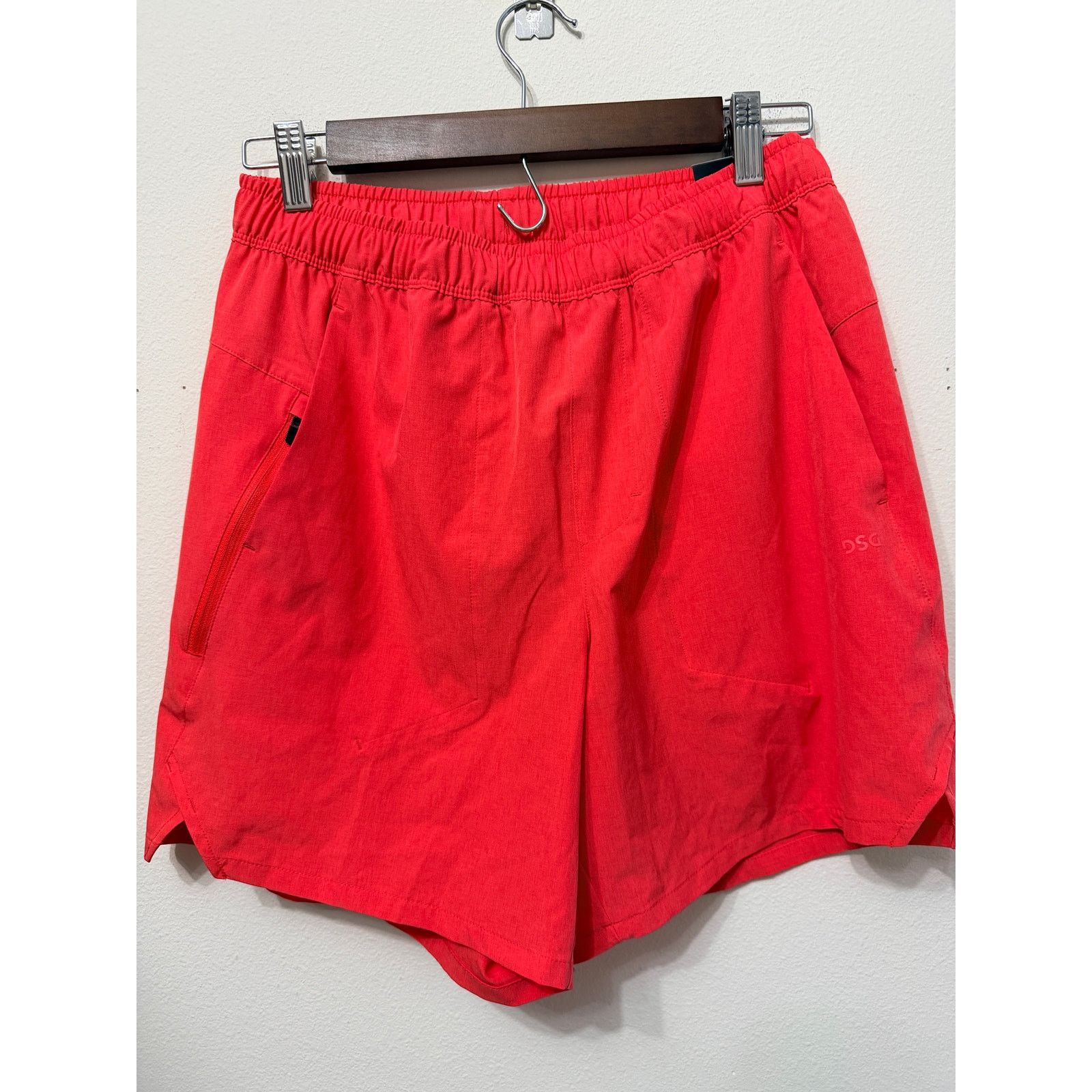 Other NWT Men's DSG Flash Red Agility Athletic Shorts Sz S Size US 30 / EU 46 - 1 Thumbnail