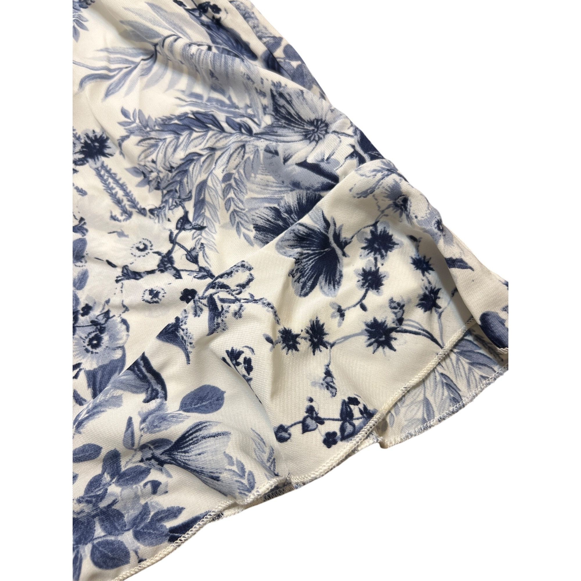 Other Altar'd State Romper Cold Shoulder Ruffle Leg Hem Blue White Size 26" / US 2 / IT 38 - 2 Thumbnail