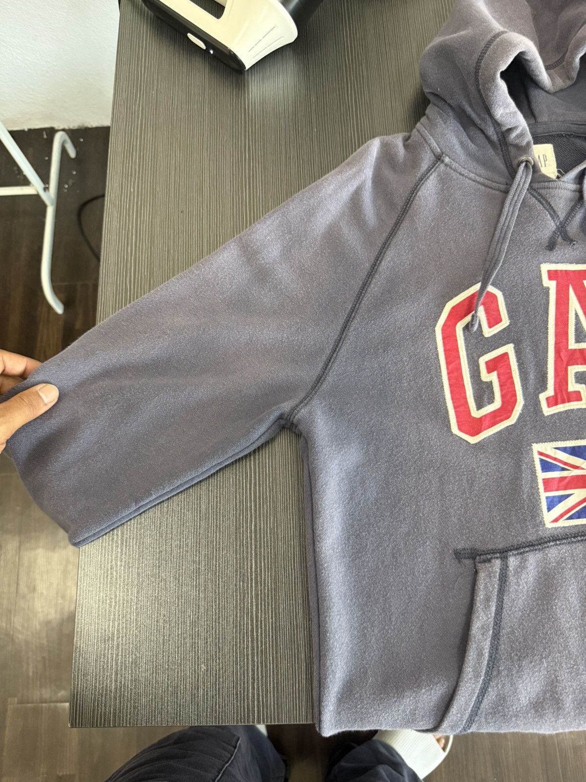 Gap 🔥 GAP Britain Navy Distressed Faded Hoodie Spellout Logo - S Size US S / EU 44-46 / 1 - 5 Thumbnail