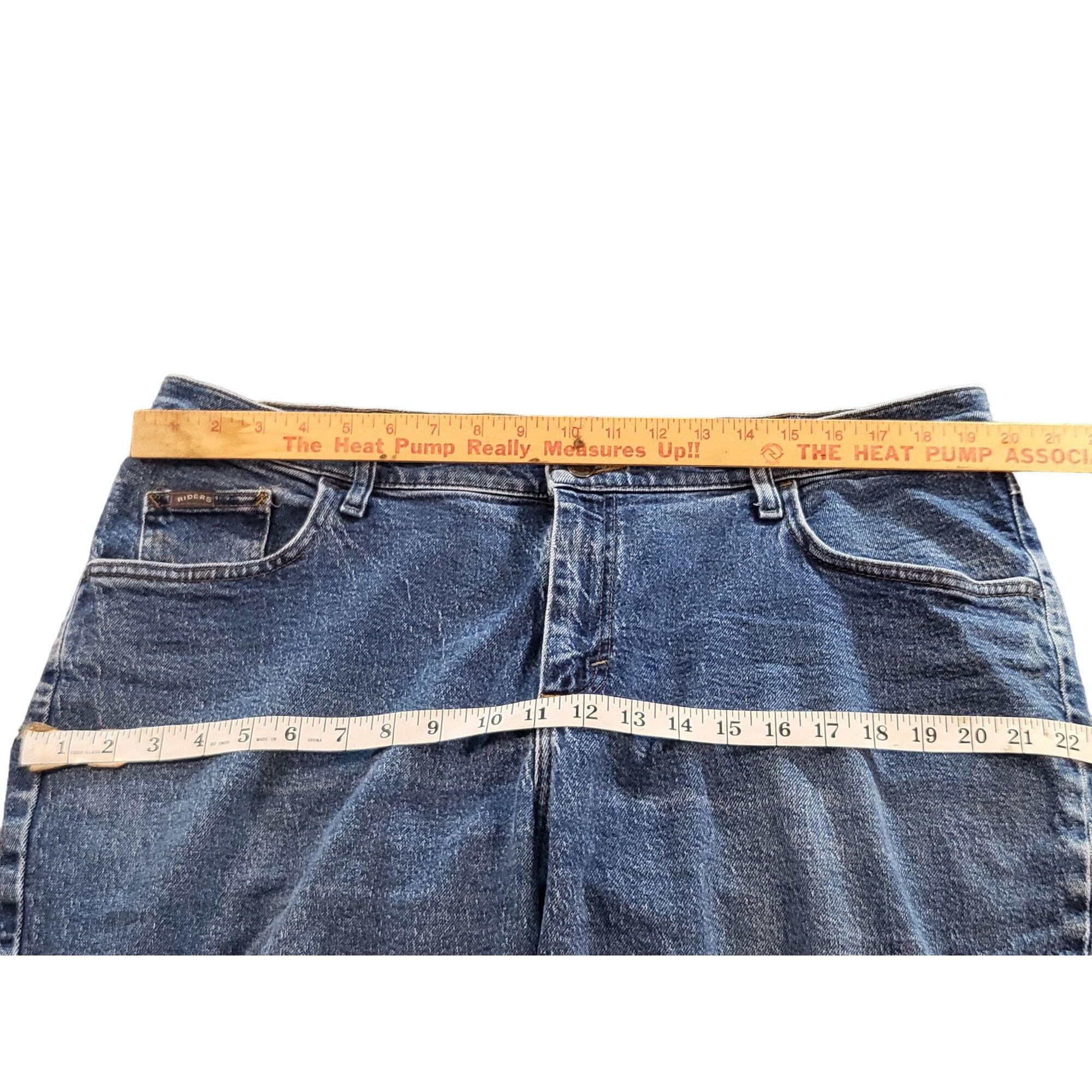 Lee Lee Riders By Lee Classic Fit Women Sz 18 W Long Blue Denim Size 40" / US 18 - 3 Thumbnail