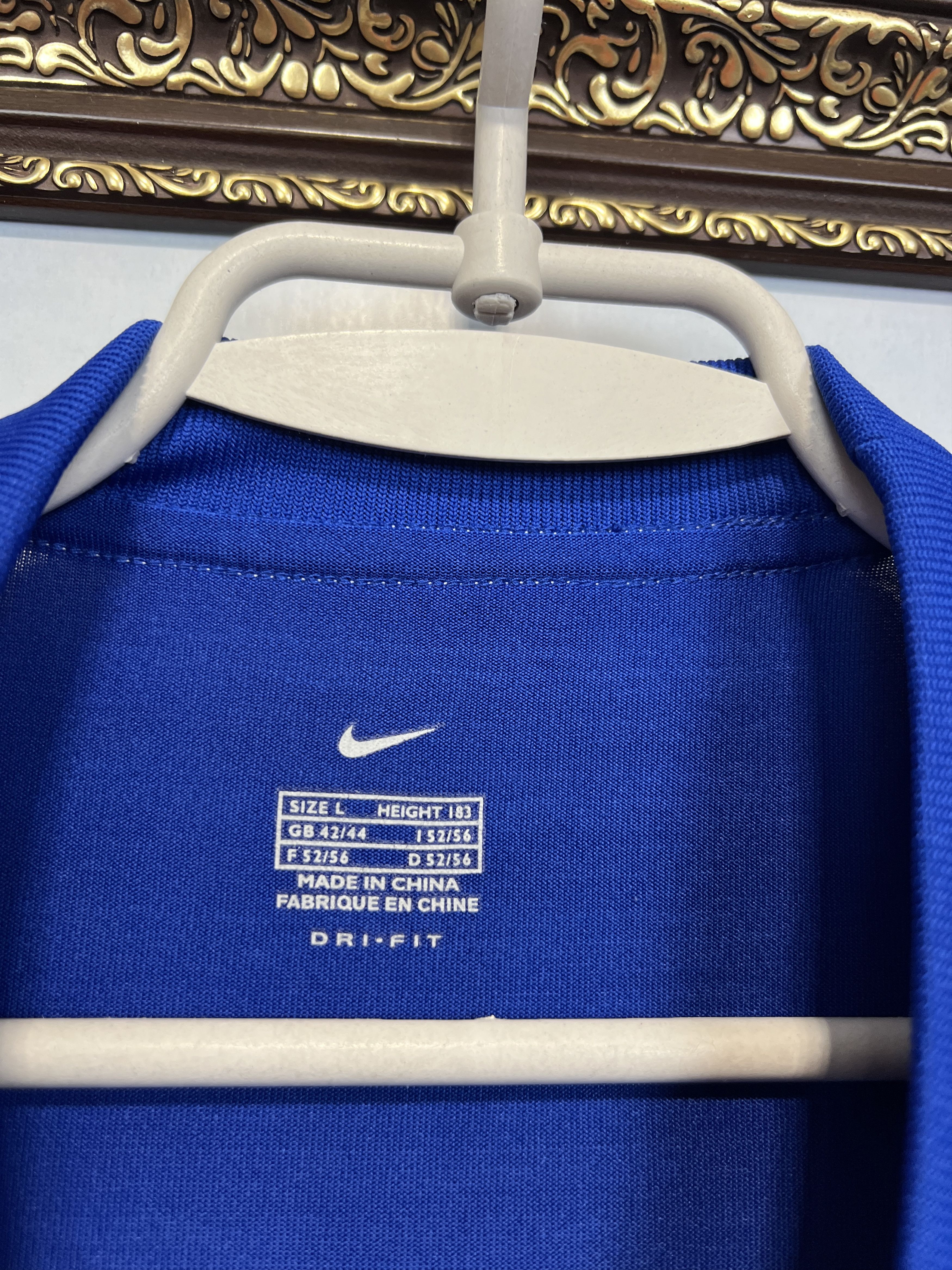 Nike Brazil Away football shirt Soccer Jersey Trikot National Size US L / EU 52-54 / 3 - 5 Thumbnail