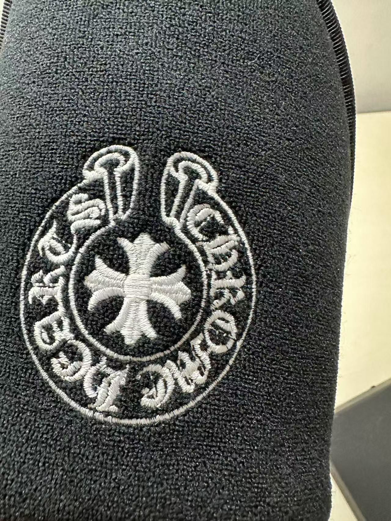Chrome Hearts Chrome Hearts Horseshoe Embroidered Slippers Size US 9.5 / EU 42-43 - 5 Thumbnail